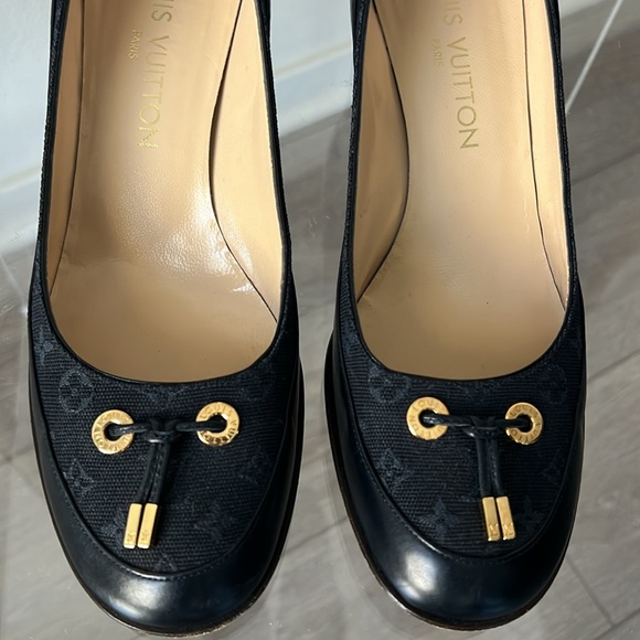 Louis Vuitton Paris Signature monogram canvas leather tassel loafer 36 1/2 - Picture 8 of 16